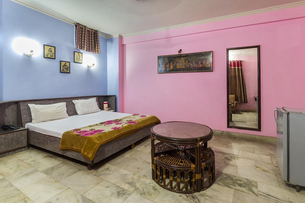 Sahara International Deluxe Hotell New Delhi Rum bild