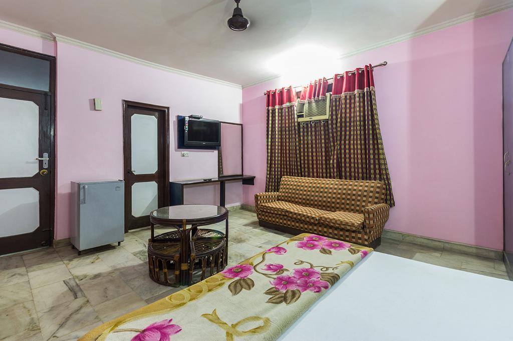 Sahara International Deluxe Hotell New Delhi Exteriör bild